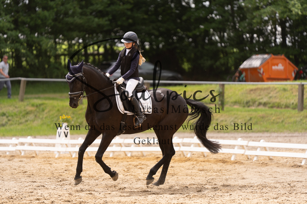 A7505929 | Turnier/Reitfotograf