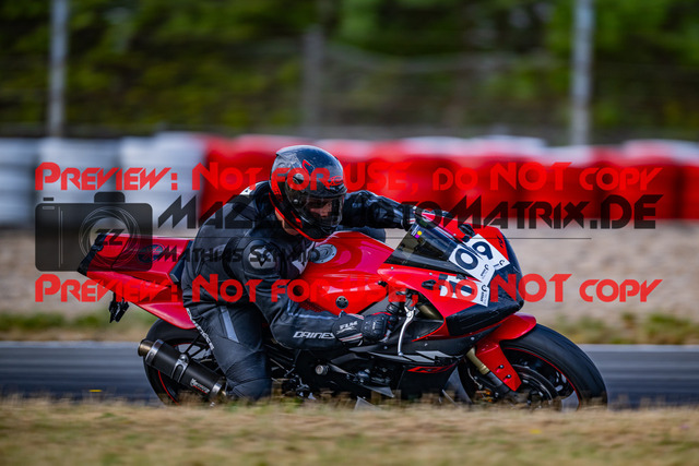 MaZZes_FotoMatrix_230719_6888 | GRUEN