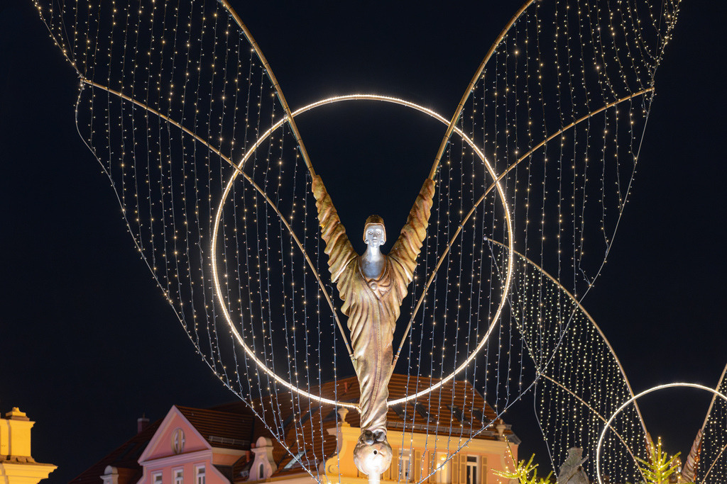 2024-12-15 Weihnachtsmarkt Ludwigsburg 015 | Schwotte Media - Realisiert mit Pictrs.com