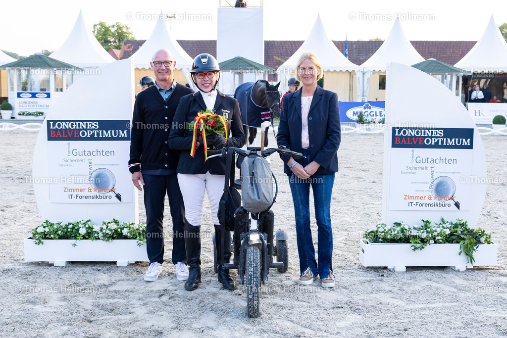 TH_HORSE24 Dooloop-Heidemarie Dresing_19051 | Longines Balve Optimum 2024 am 06.06.24 in Balve, Schloss Wocklum, Thomas Hellmann, HORSE24 DooloopHeidemarie Dresing