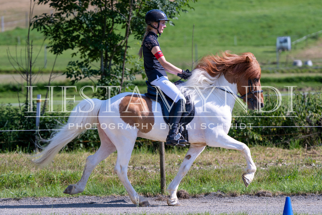 KAI06163 | Ihr sucht einen Fotografen für eure nächste OSI? Ich begleite auch euer Turnier für Islandpferde fotografisch.  - Realisiert mit Pictrs.com