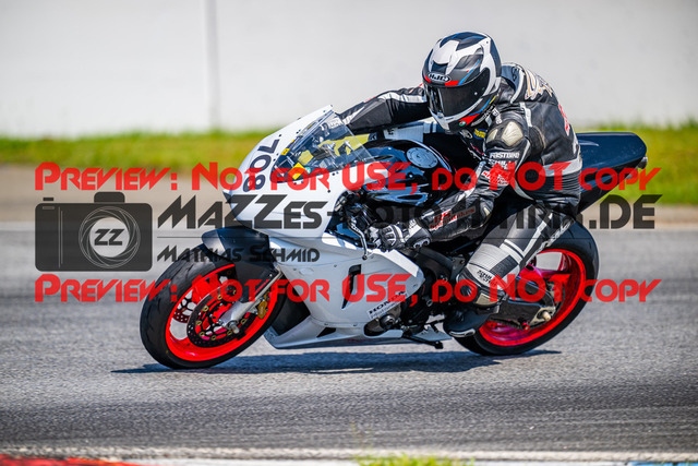 MaZZes_FotoMatrix_240520_6021986_9477 | GELB