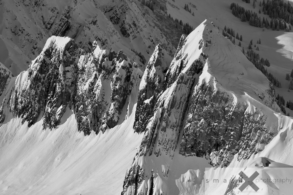 Snowy Peaks 01 B/W | (Switzerland/Schweiz)