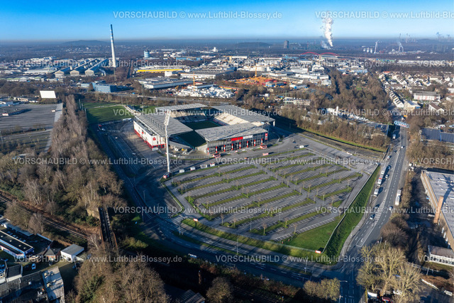 Essen241260031RWE-StadionAnDerHaffenstrasse | Luftbild, Fußballstadion an der Hafenstraße des Clubs Rot-Weiss Essen,3. Bundesliga , Essen-Borbeck, Tribünen, ,Essen, Ruhrgebiet, Nordrhein-Westfalen, Deutschland Copyright: Blossey Mantler