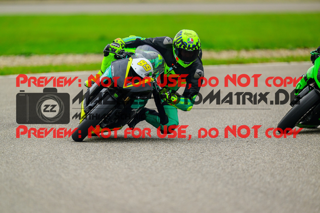 MaZZes_Fotomatrix_20241003_6007705_1006 | GRUEN