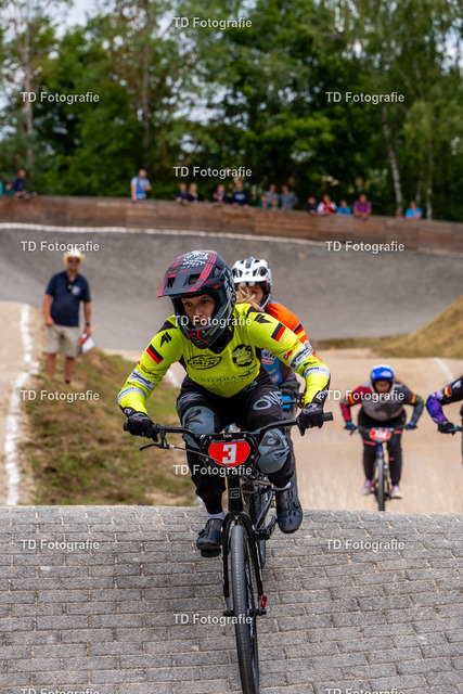 BayBMX2026-05413 | Fotogalerie von Thomas Dettweiler mit Eventbildern und lizenzfreien Fotos. Perfekt als Wandbild, für Büro, Website oder private Nutzung. - Realisiert mit Pictrs.com