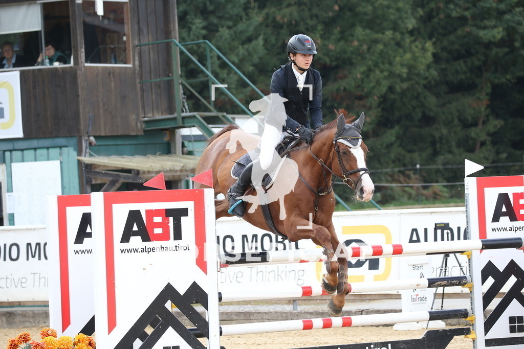 DL2Q4733 | Willkommen bei Brunnmayr - Design & Fotografie – Ihrem Spezialisten für Reitturniere und Pferdeveranstaltungen in Oberösterreich, Salzburg und Bayern! Seit über 17 Jahren sind wir leidenschaftlich dabei.