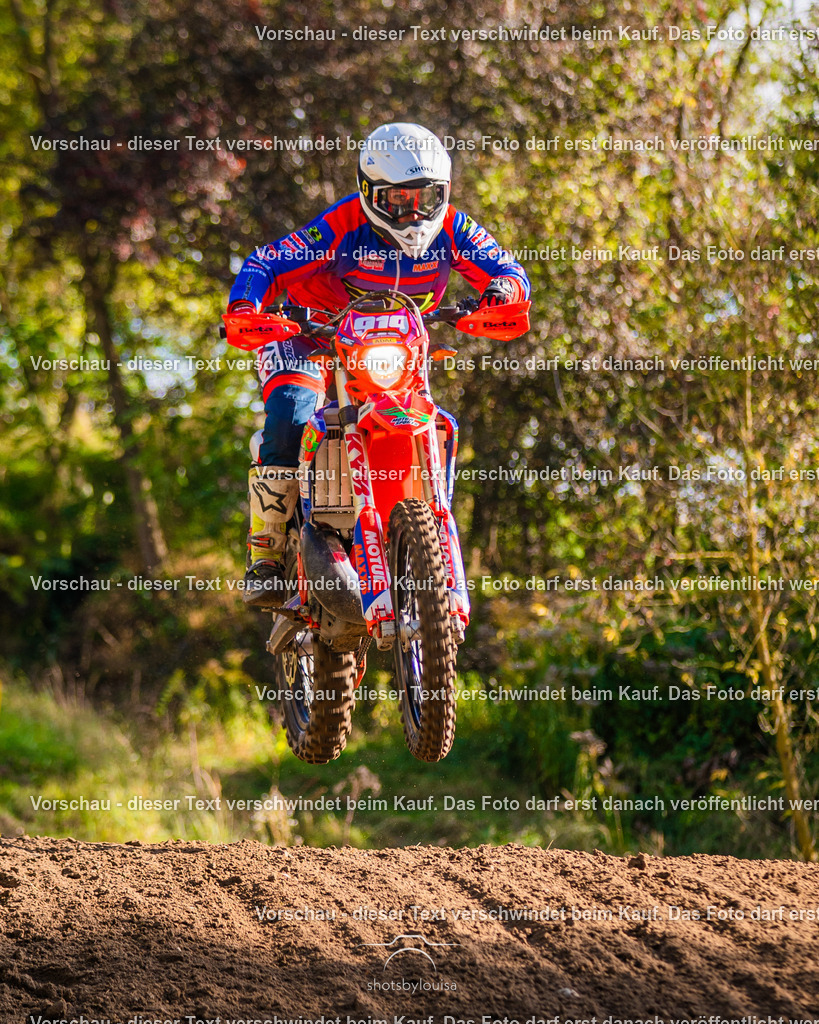 10_25_MCBernauerSchleife-6231 | Sportfotografin aus Berlin-Brandenburg mit Fokus auf Motocross. Ich halte deine sportliche Leistung und echte Emotionen auf und neben der Strecke professionell fest. Entdecke die Fotos von deinem Rennen und bestelle sie direkt hier im Shop.