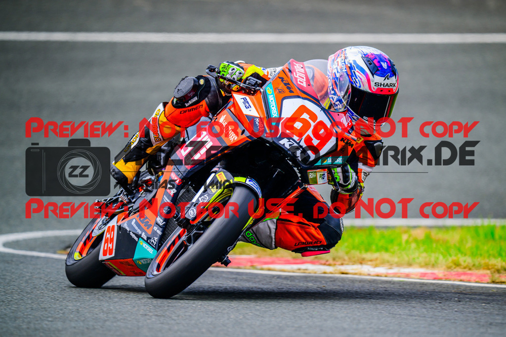 MaZZes_FotoMatrix_240726_6007705_3264 | SSP300