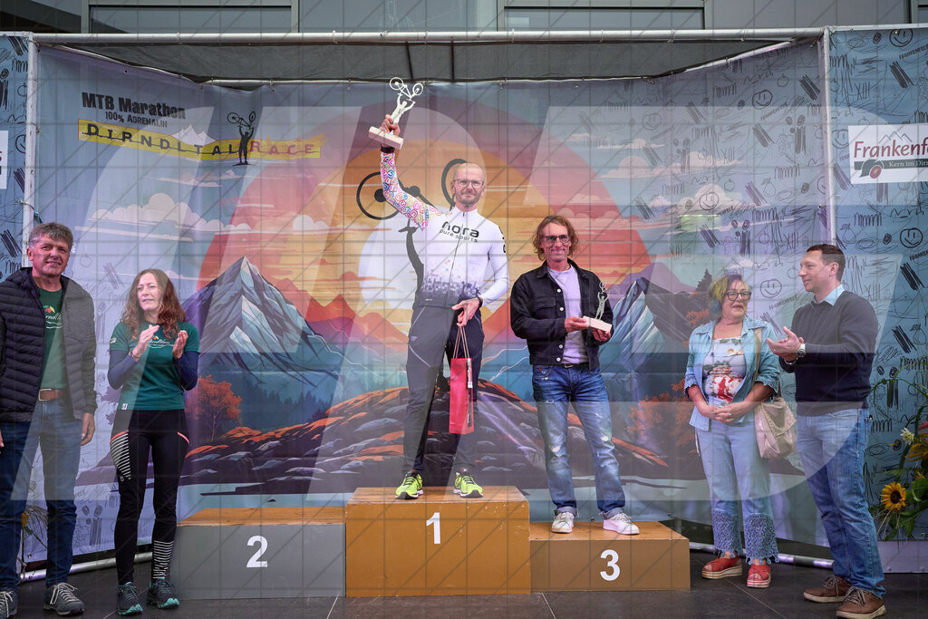 Betriebszentrum Laubenbachmühle, Frankenfels, Österreich - 13. September 2025: Dirndltal Race - Fun und Trophy Race - SiegerehrungFotograf: Martin Bihounek / martinbihounek.com | 13. September 2025 Betriebszentrum Laubenbachmühle, Frankenfels, Österreich : Dirndltal Race - Fun und Trophy Race - Siegerehrung •••••Photo by: Martin Bihounek / martinbihounek.comInsta: @martinbihounekcom