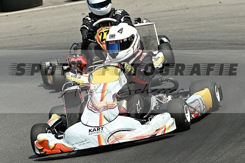 aDSC_9694 | Kaufen Sie Sportbilder im Onlineshop von Andy Scherrer Sportfotografie. Faszinierende Bilder von Sportevents aus der ganzen Schweiz. Fussball, Frauenfussball, Unihockey, Handball, Schwingen und weiteren Sportarten. - Realisiert mit Pictrs.com