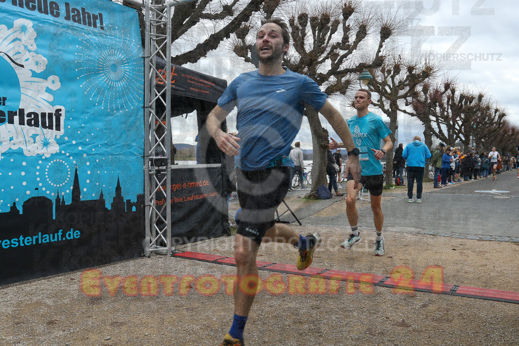 221231_1149_EV9_4883 | Sportfotografie im Rhein-Sieg Kreis, Köln, Bonn, NRW, Rheinland Pfalz, Hessen, etc. Unser Tätigkeitsfeld umfasst den Laufsport vom Volkslauf über den Marathon, Duathlon, Triathon bis zum Ultralauf wie Kölnpfad Ultra oder Schindertrail.