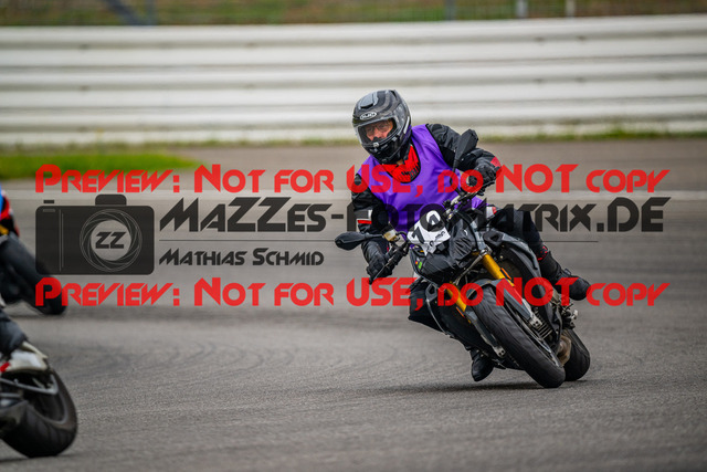 MaZZes_FotoMatrix_240701_6007705_4712 | INST