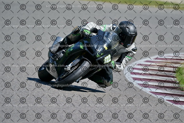 26BT01-1002 | 122 - Realisiert mit Pictrs.com