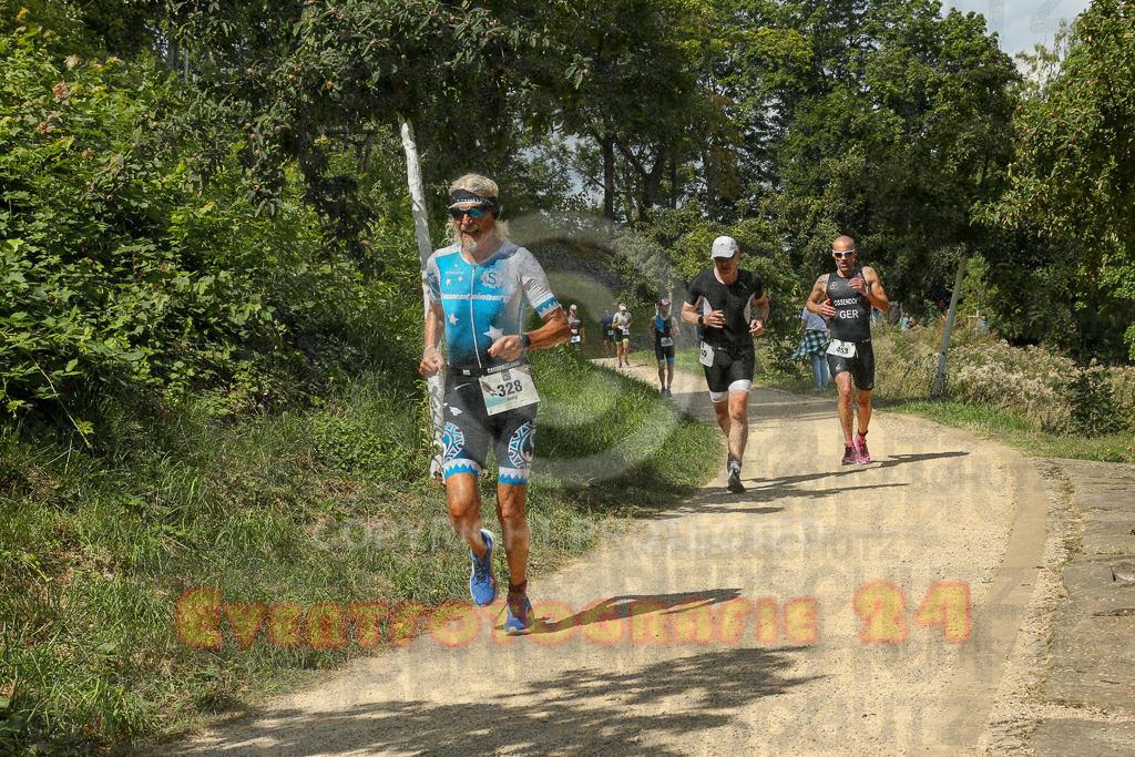 250824_1335_EX1_2901 | Sportfotografie im Rhein-Sieg Kreis, Köln, Bonn, NRW, Rheinland Pfalz, Hessen, etc. Unser Tätigkeitsfeld umfasst den Laufsport vom Volkslauf über den Marathon, Duathlon, Triathon bis zum Ultralauf wie Kölnpfad Ultra oder Schindertrail.