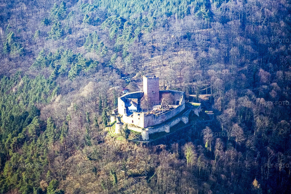 Luftbild: Burg Landeck von Südosten in Klingenmünster im Bundesland Rheinland-Pfalz in Deutschland. Foto: IMG_5311.jpg vom 18.02.2007 durch Werner Riehm/FLY-FOTO.de – Auflösung des Originals: 3293 x 2195 px