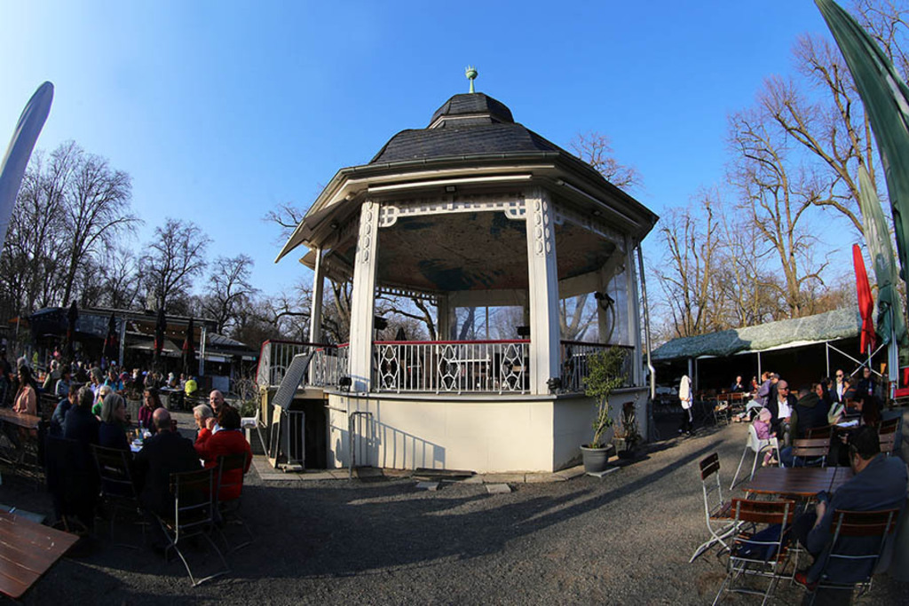 Foto: Leipzig - Musikpavillon | Das Team hinter BILDLEXIKON LEIPZIG bündelt historische wie aktuelle Informationen über die Stadt Leipzig in Text und Bild auf einer Plattform und stellt diese der interessierten Öffentlichkeit zur Verfügung.