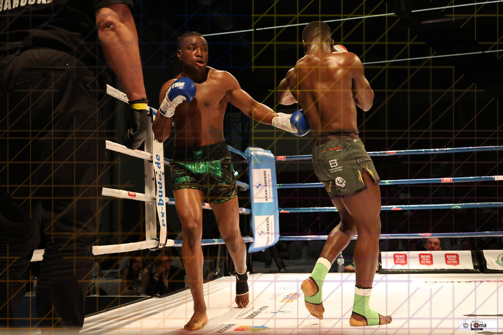 Finale Akingbade vs Kombou 25.04.2026 tomafocus Tb00134 | professionelle Sport- und Eventfotografie von Tomafocus – dynamische Bilder, emotionale Momente und hochwertige Aufnahmen für jeden Anlass. - Realisiert mit Pictrs.com