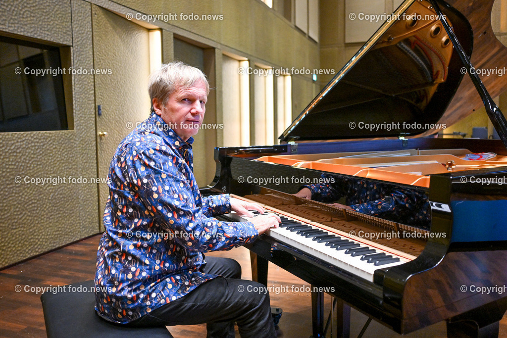 Musiktheater Linz_ Schlag_ Brugger_ Trawoeger_ 19.10.2023-5 | 19.10.2023, Musiktheater Linz, AUT, Musiktheater Linz, Schlag, Brugger, Trawoeger, im Bild Peter Brugger