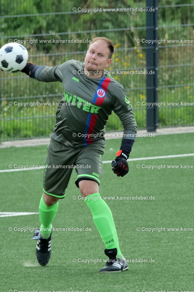 Fußball : SuS 09 Dinslaken 3 - SGP Oberlohberg 2 am 14.07.2024 | Testspiel Fußball : SuS 09 Dinslaken 3 - SGP Oberlohberg 2 am 14.07.2024 - Realisiert mit Pictrs.com