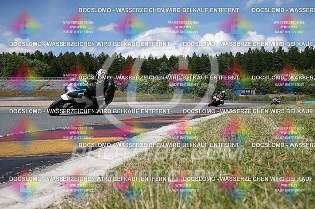 2016-07-01-PBK-4302 | Sportfotografie; SlowMotion; Video; Rennstrecke; Hafeneger; RSE; Speer; Trackday; Motorsportarena; Hockenheimring; Brno; Most; Barcelona; Valencia, Benny; Kaetzmer;