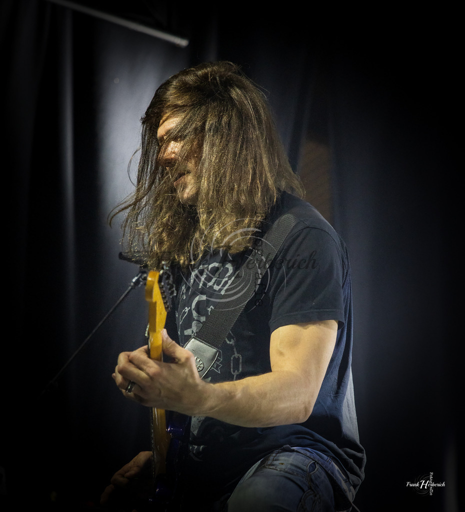 Justice Geiselwind 31.10.2025 | Frank Herberich Fotografie, Frank Herberich, Fotografie, Hochzeit, Portrait, St. Peter Ording, Ording, Westerhever, Nordsee, Frank Fotografie, Hardheim,  Odenwald,Walldürn, Band,Eventfotografie - Realisiert mit Pictrs.com