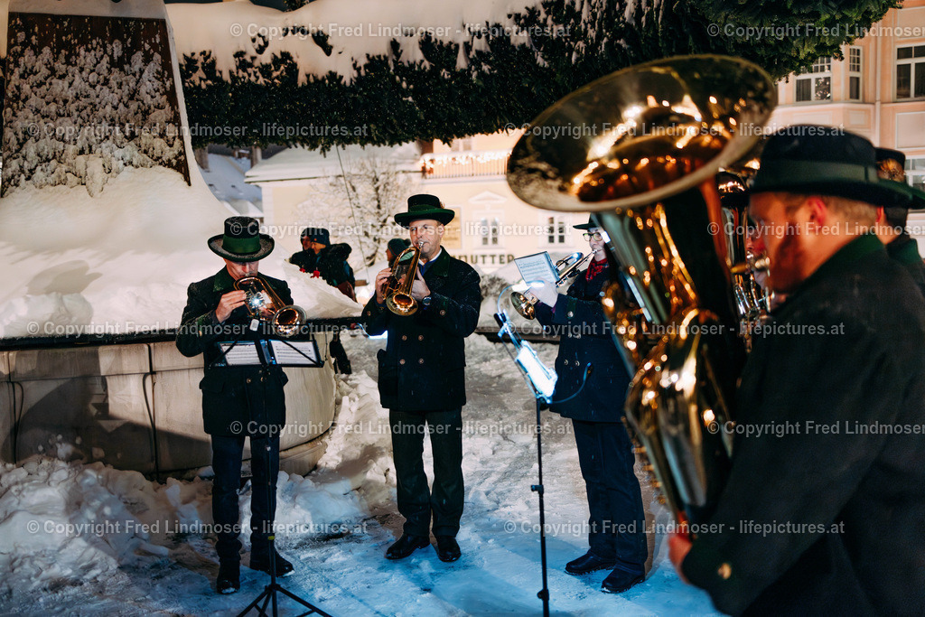 Mariazeller Advent Erste Adventkerze anzuenden 2023_0212023_Foto Fred Lindmoser--14 | Fotos und Fotoprodukte - Realisiert mit Pictrs.com