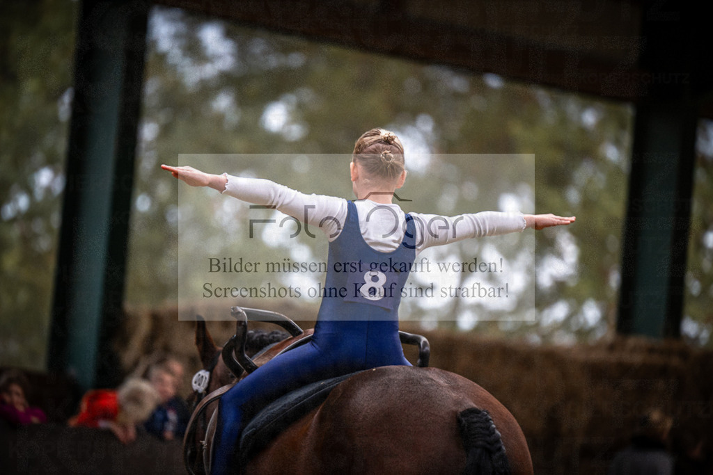 DOS_0168 | Entdecke hochwertige Reitturnierfotos von Foto Oger. Professionell, emotional und authentisch – jetzt Lieblingsmomente im Shop bestellen.Deutschlandweite Turnierfotografie. - Realisiert mit Pictrs.com