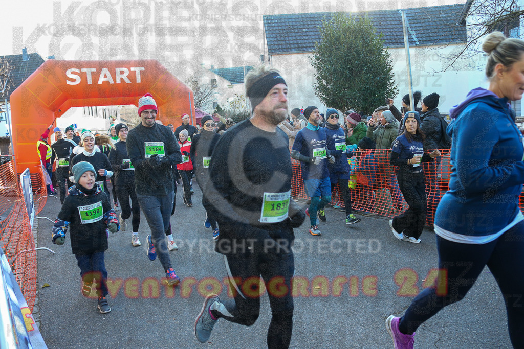 241201_1025_EX1_8162 | Sportfotografie im Rhein-Sieg Kreis, Köln, Bonn, NRW, Rheinland Pfalz, Hessen, etc. Unser Tätigkeitsfeld umfasst den Laufsport vom Volkslauf über den Marathon, Duathlon, Triathon bis zum Ultralauf wie Kölnpfad Ultra oder Schindertrail.