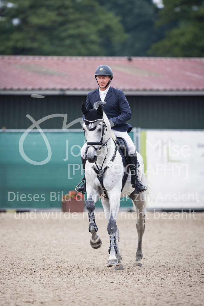 250610_Mühlen_SprPf-A2-220 | Deine schönsten Turniermomente als professionelle Fotos! Entdecke hochwertige Pferdesport-Fotografie im Online-Shop. Jetzt Fotos finden & bestellen!