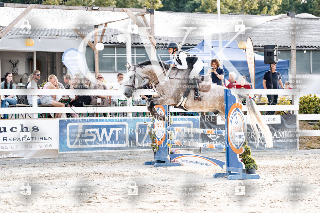 CK906727 | Turnierfotografie Pferdefotografie Trier Rheinland-Pfalz Pferdesport Reitsport Tierfotografie Sportfotografie Pferdevideo Pferdevideografie Equestrianvideography equestrianphotography  - Realisiert mit Pictrs.com