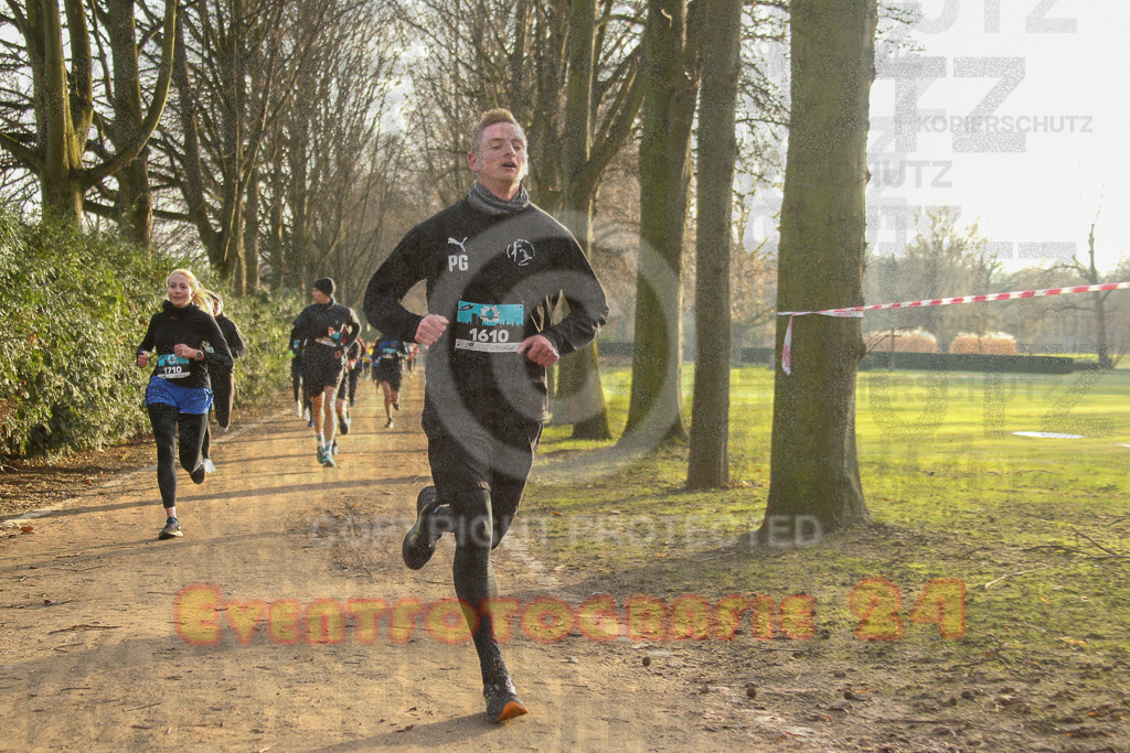 241231_1014_EV4_3524 | Sportfotografie im Rhein-Sieg Kreis, Köln, Bonn, NRW, Rheinland Pfalz, Hessen, etc. Unser Tätigkeitsfeld umfasst den Laufsport vom Volkslauf über den Marathon, Duathlon, Triathon bis zum Ultralauf wie Kölnpfad Ultra oder Schindertrail.