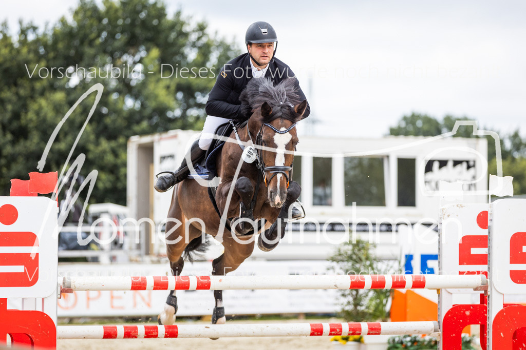 BHO-2PhSpr-M-5-2352 | MomenTaufnahmen Pferdesportfotos