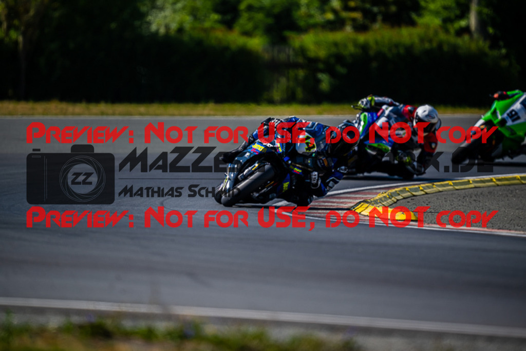 MaZZes_FotoMatrix_220724_0458 | IDM1000