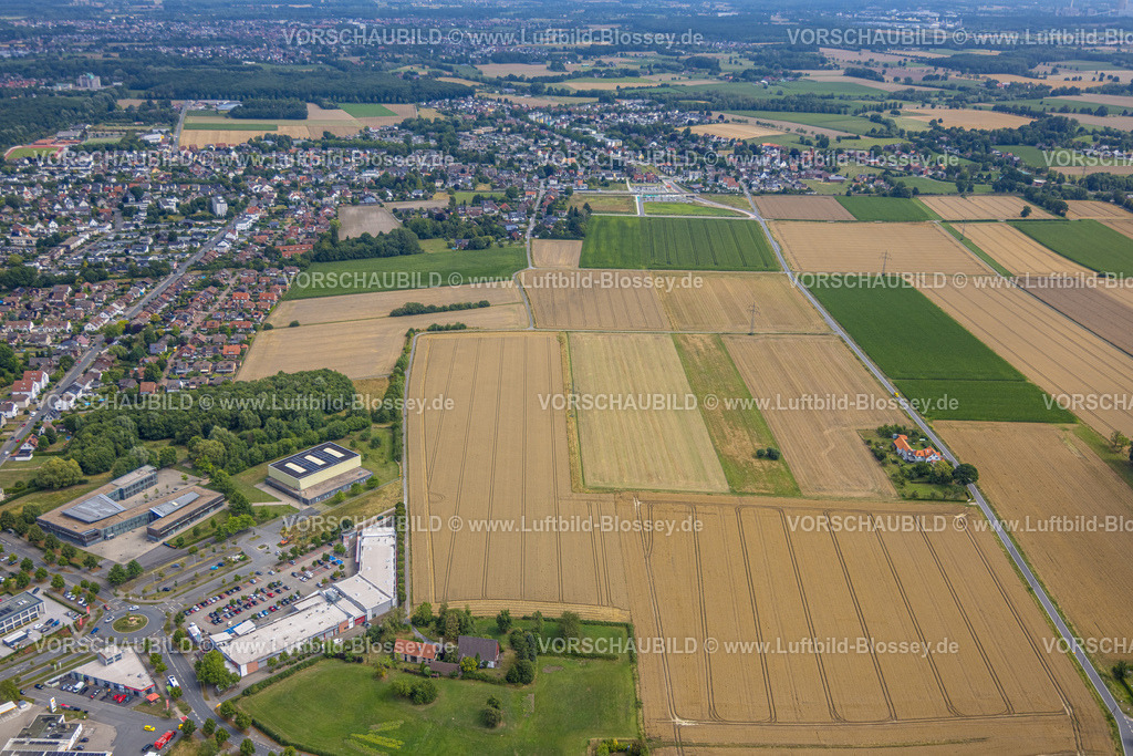 Hamm250701134Rhynern | Luftbild, Wiesenfläche und Felder für geplantes Baugebiet, Gebiet Dierhagenweg, Südfeldweg und Rhynerberg, hinten der Haltepunkt Westtünnen, Stadtbezirk Rhynern, Hamm, Ruhrgebiet, Nordrhein-Westfalen, Deutschland