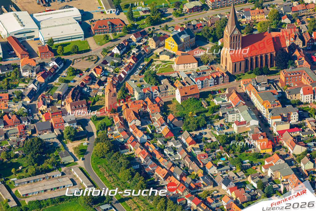 Barthstraße Barth Bild- Das Luftbild wurde 2025 vom UL-Flugzeug heraus erstellt ( keine Drohne bzw. Drohnenaufnahme ) - Hochauflösende Luftaufnahme -Nicht vergleichbar mit Google Maps oder Satelittenbilder- Die Geschenkidee !Mit Lizenz und Bildrechte bestellbar - CC