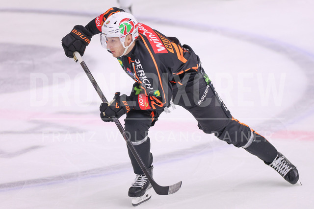 Moser Medical Graz 99ers vs EC iDM Wärmepumpen VSV – Ice Hockey    | Graz, Austria, 27.FEB.26 - ICE HOCKEY - ICE Hockey League, Graz 99ers vs Villacher SV. The image shows Paul Huber (99ers).     
