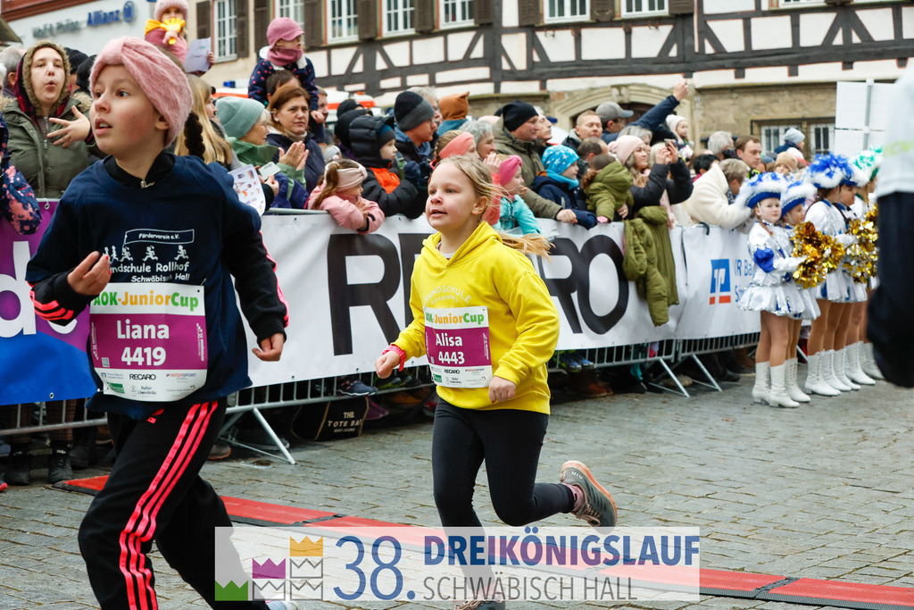 400m AOK Junior Cup | 3 Koenigslauf 2024 400m AOK Junior Cup - Realisiert mit Pictrs.com