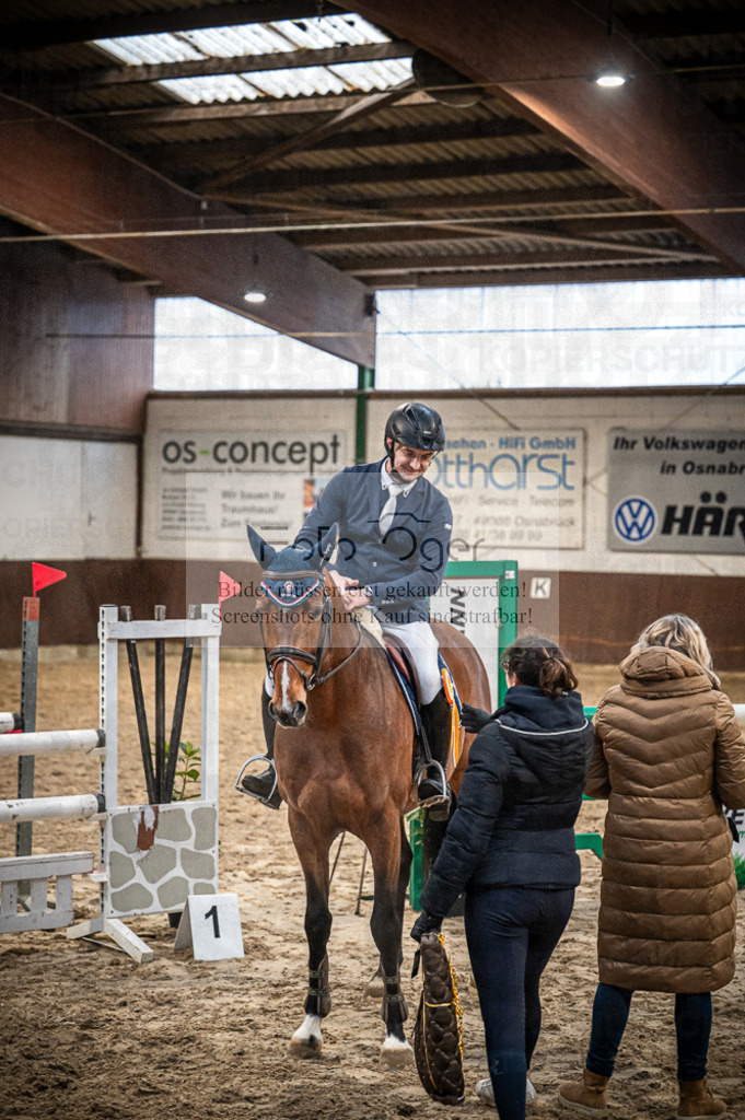 Hallenreittunier Voxtrup 2023 | Entdecke hochwertige Reitturnierfotos von Foto Oger. Professionell, emotional und authentisch – jetzt Lieblingsmomente im Shop bestellen.Deutschlandweite Turnierfotografie. - Realisiert mit Pictrs.com