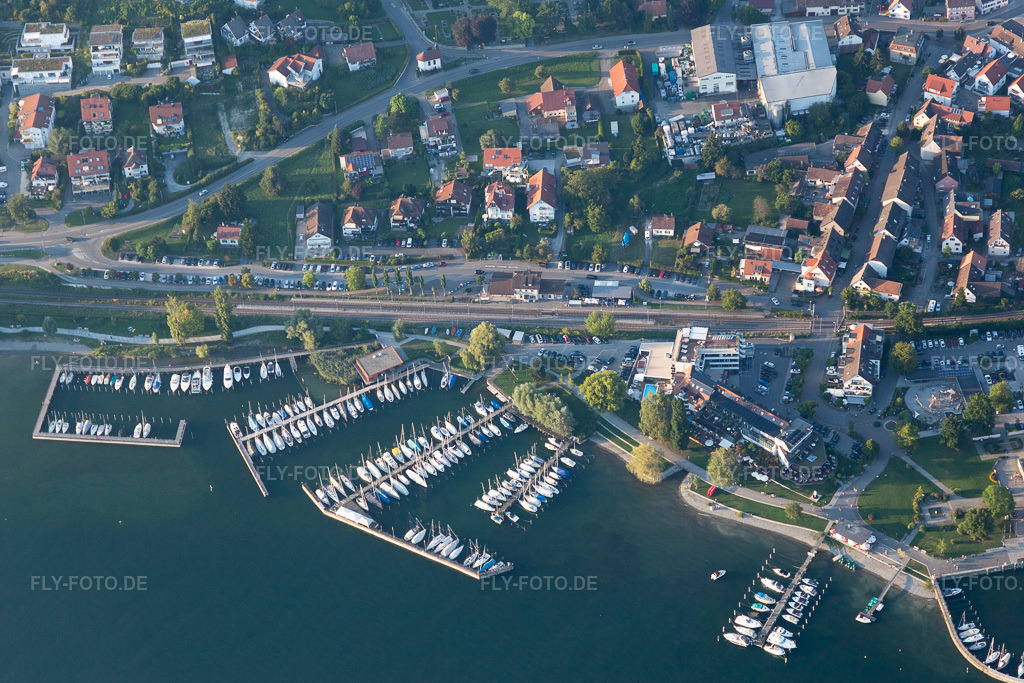 Luftbild: Uferpromenade im Ortsteil Ludwigshafen in Bodman-Ludwigshafen im Bundesland Baden-Württemberg in Deutschland. Foto: IMG_094383.jpg vom 27.08.2016 durch Werner Riehm/FLY-FOTO.de