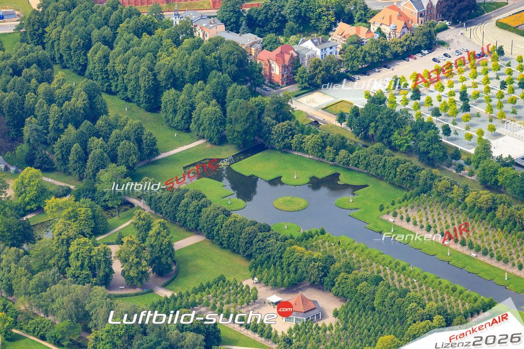 Die Luftaufnahme der Stadt Schwerin wurde vom UL-Flugzeug heraus erstellt ( keine Drohne )- hohe Auflösung für beste Qualität