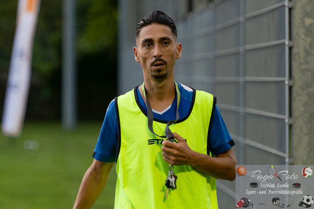 Hessenliga: Türk Gücü Friedberg - FC Eddersheim, 09.08.2024 | Kamil Yikilmaz (Türk Gücü Friedberg #7), Freisteller, Portrait / Porträt, Türk Gücü Friedberg - FC Eddersheim, Friedberg, Städtischer Sportplatz, 9.8.2024 - Realisiert mit Pictrs.com