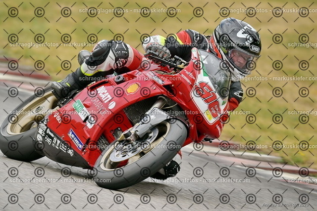 25bt05-1003 | markuskiefer.com - Realisiert mit Pictrs.com