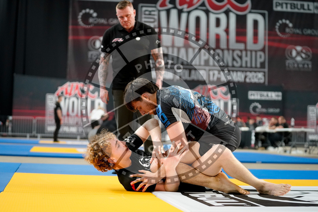 20250518PBB1873 | Athletes compete during the second day of the ADCC Amateur World Championship on May 18, 2025 in Warsaw, Poland. © Chiara Dazi / photoblackbelt