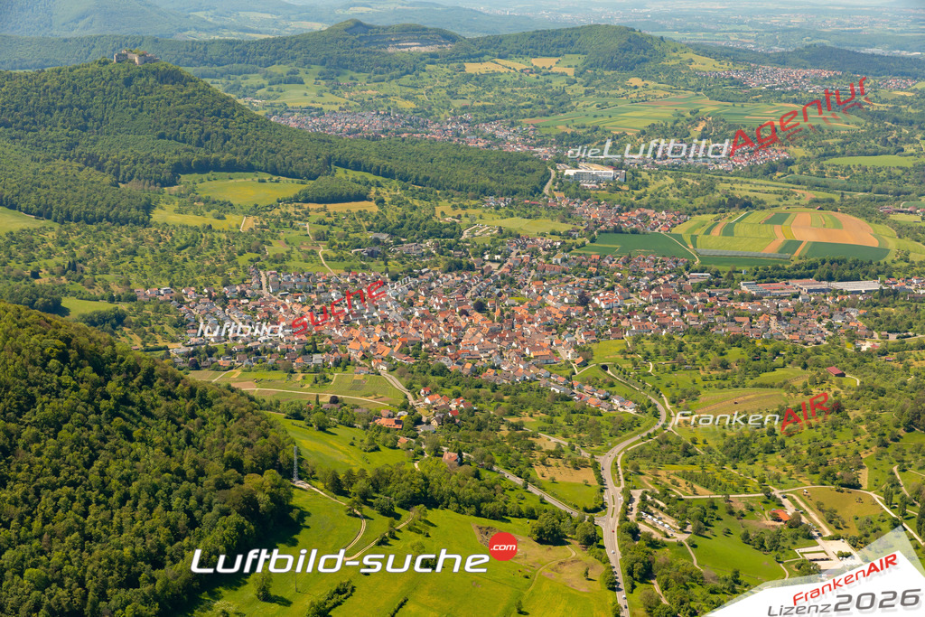 Das Luftbild zeigt :  Beuren - Die Luftaufnahme wurde 2024 vom UL-Flugzeug aus erstellt ( keine Drohne ) - Hochauflösende Luftaufnahme - Für grossformatige Ausdrucke geeignet. Die Geschenkidee !Mit Lizenz und Bildrechte bestellbar