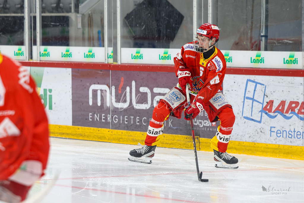 U18_EHCB vs EHCK_wb20260308-1161 | Sportbilder, Sportfotograf, Hochzeits- und Eventfotografin, Flugshows, Portraits und Tiershooting, Aviation, Downhill, Nationalleague, Swissleague, International