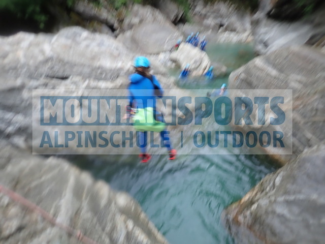 P7310366 | Bestelle die Bilder deines Berg- oder Wasser-Abenteuers mit Mountain Sports bequem von zu Hause aus direkt über unseren Online Fotoshop von pictrs.com. - Realisiert mit Pictrs.com