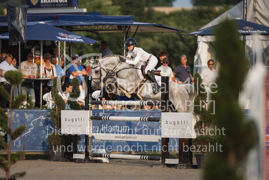 230624_PfSpTa_GroßerPreis-301 | Deine schönsten Turniermomente als professionelle Fotos! Entdecke hochwertige Pferdesport-Fotografie im Online-Shop. Jetzt Fotos finden & bestellen!