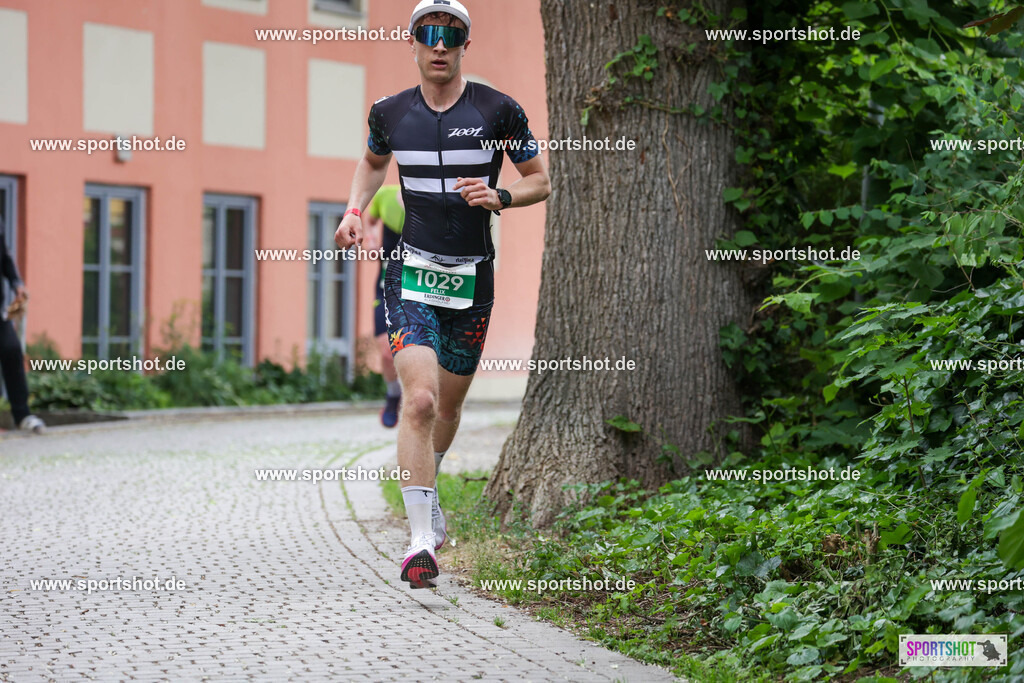 KSZ_3930 | Stadttriathlon Erding 2025. #yourpictrs #sportshot_your_pictrs @Sportshotphotography #stadttriathlonerding Copyright: www.sportshot.de