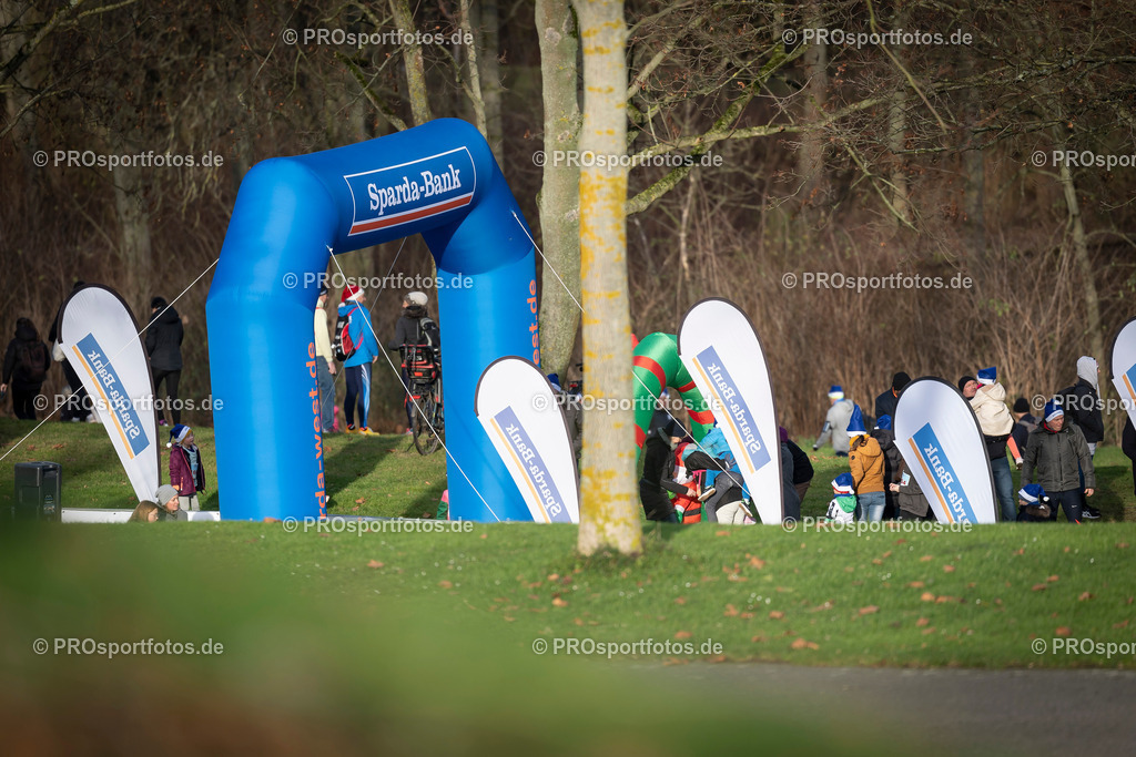 Bonner Nikolauslauf in Bonn, 08.12.2024 | Impressionen vom Bonner Nikolauslauf am 08.12.2024 in Bonn (Freizeitpark Rheinaue). Foto: BEAUTIFUL SPORTS/Axel Kohring
